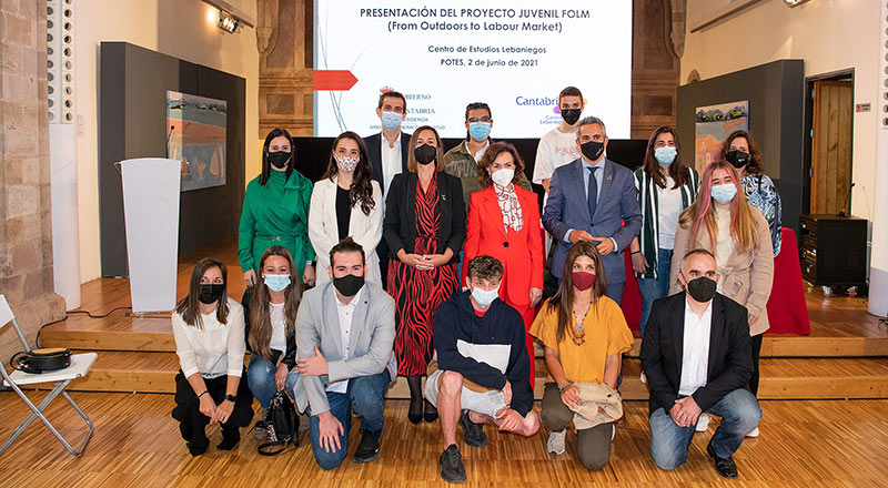 Asistentes y participantes en la presentación proyecto Folm en Cantabria